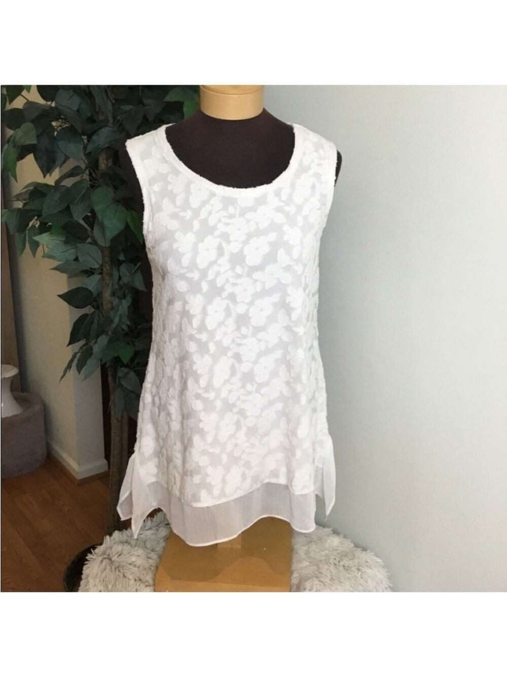 Women's Simply Vera Vera Wang raised floral Tank Top XS White